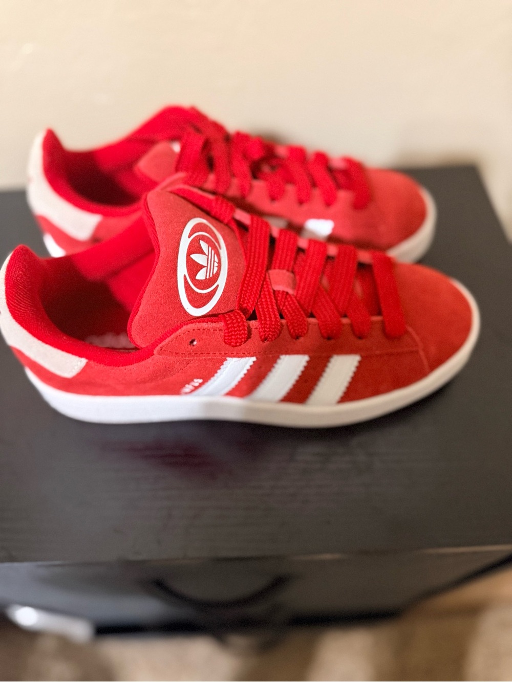 adidas Women’s Campus Red Suede Sneakers with White Stripes. Size 6W NWOT - Picture 3 of 5